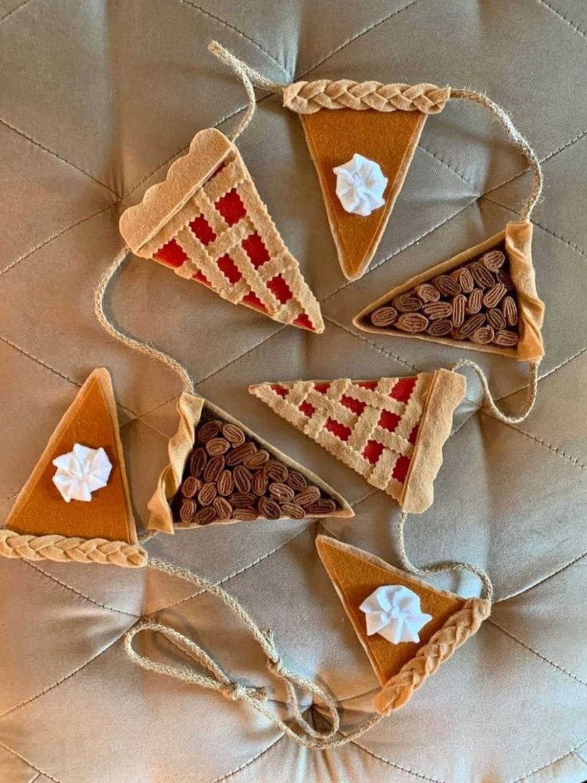 16 Fall Craft Ideas for Your Next Girls’ Night