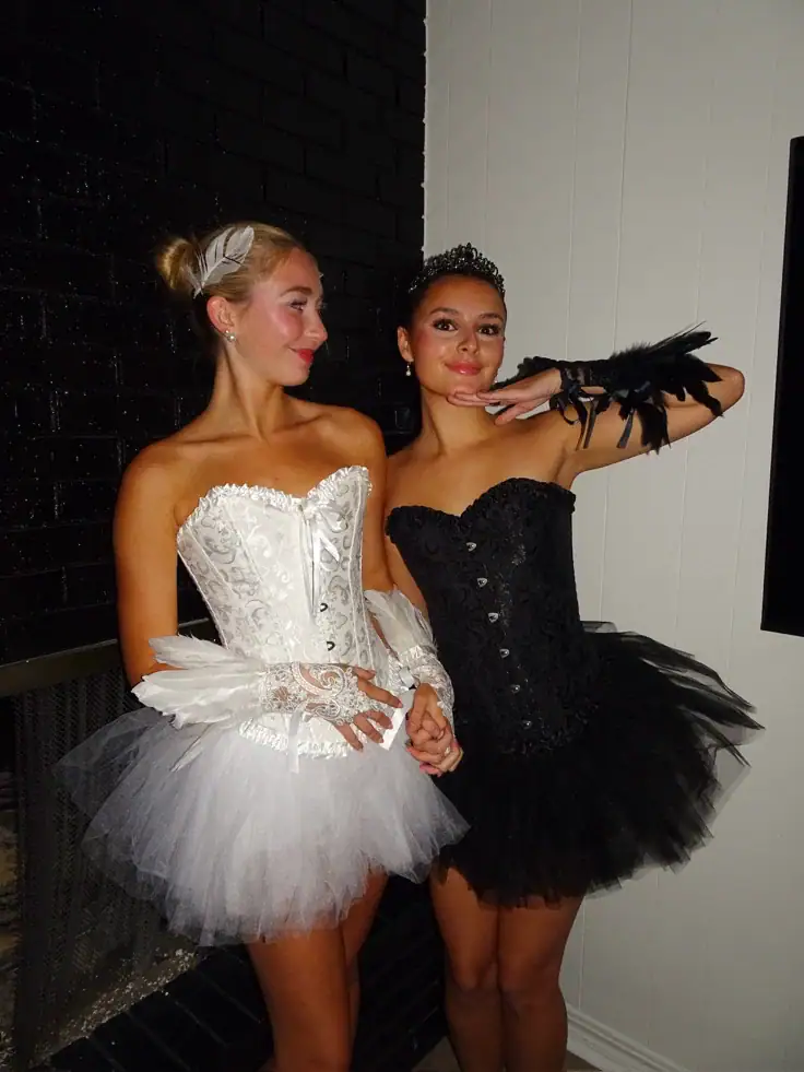 halloween-friends-costumes-monday-notes9